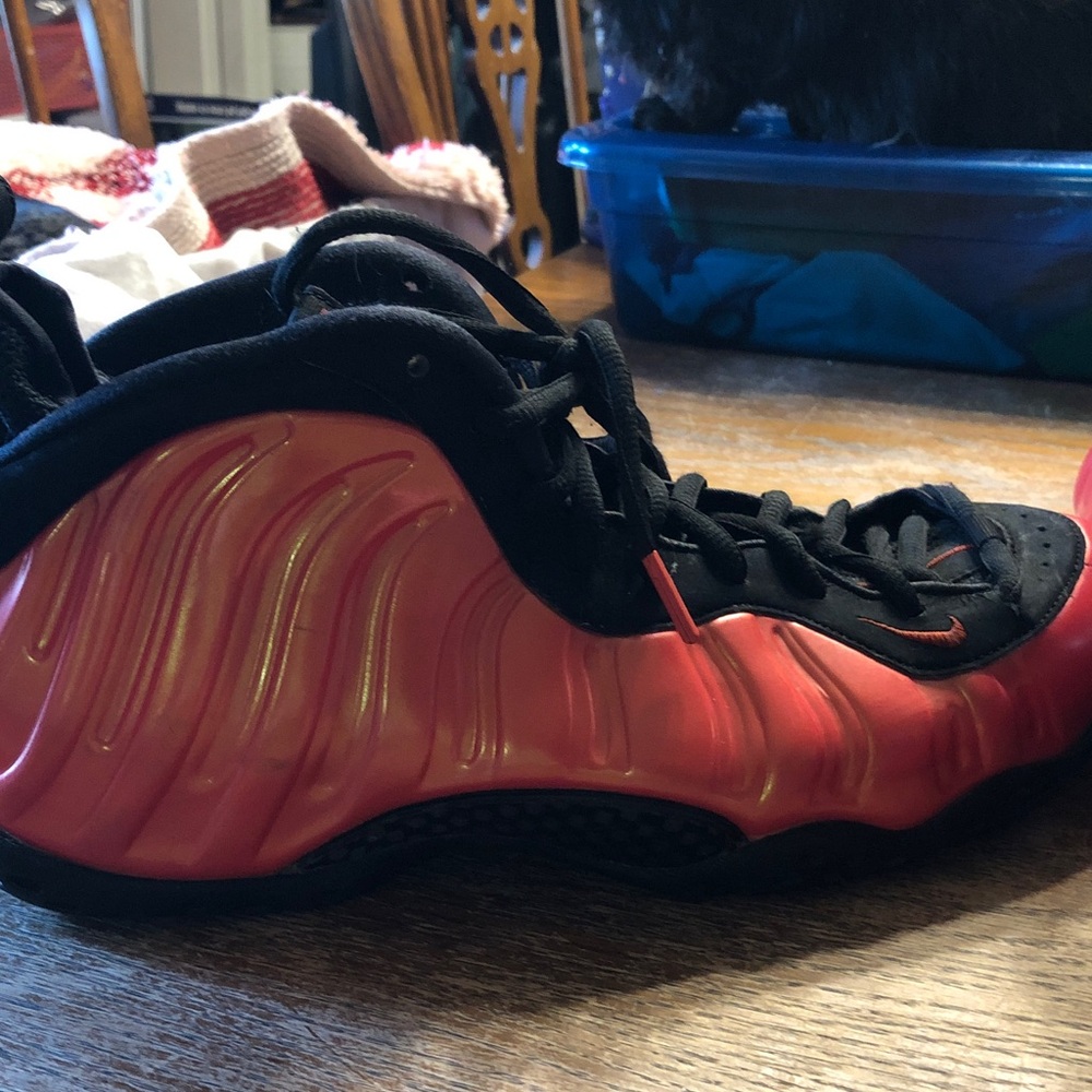 Nike Men’s Sports Red-Black Foamposite Low-Top Sneakers - Picture 7 of 15